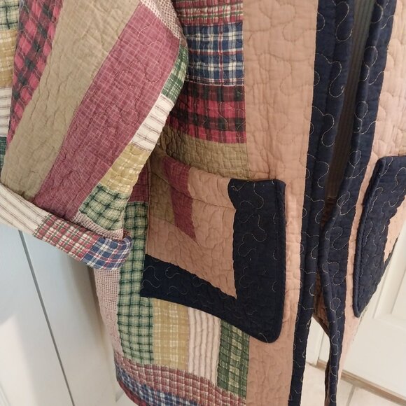 3751 Size XL / 1X Long Quilted Bog Coat In Red and Blue,Green, Brown. - Picture 3 of 9